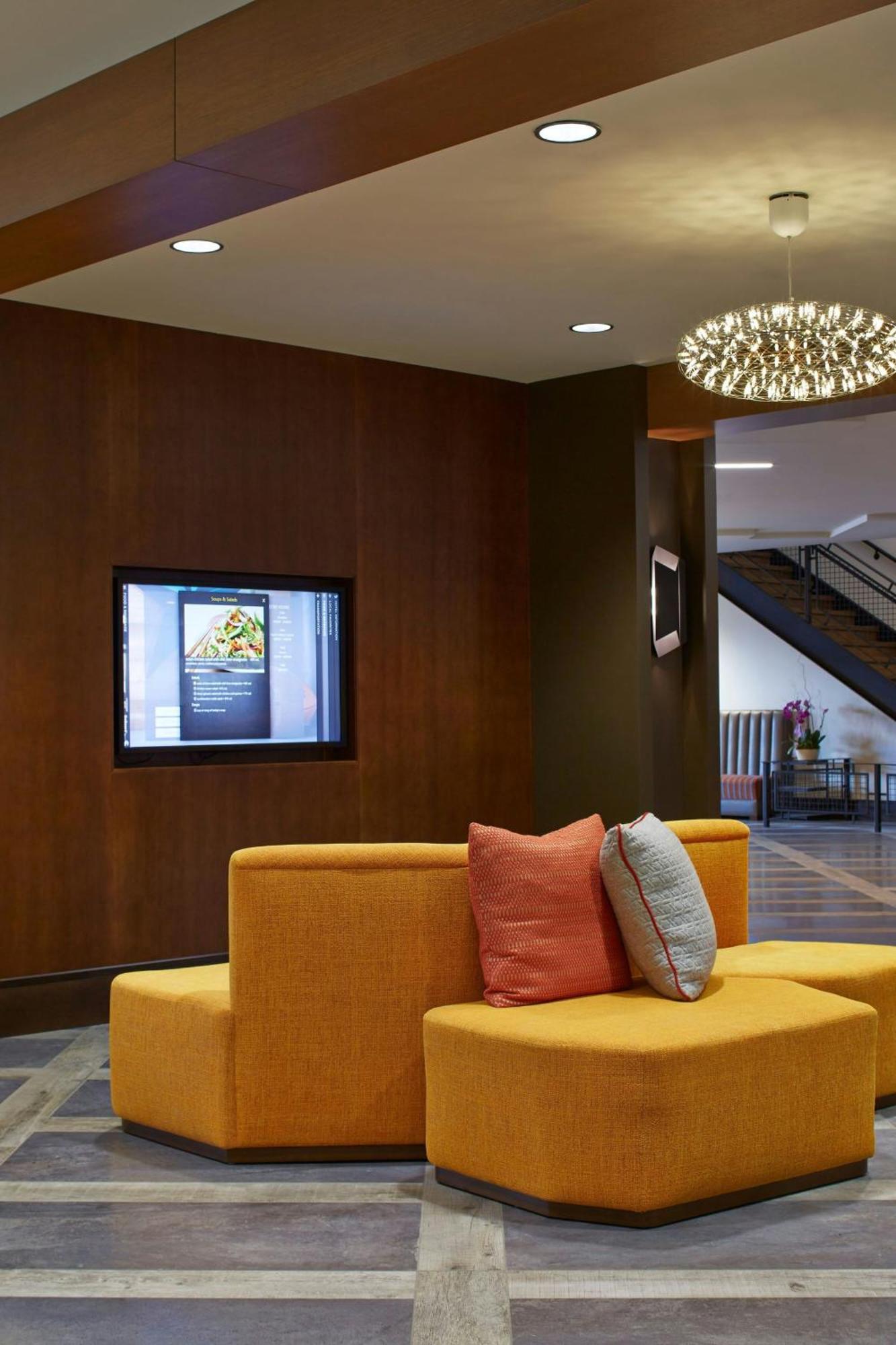 Courtyard By Marriott Lake George Buitenkant foto