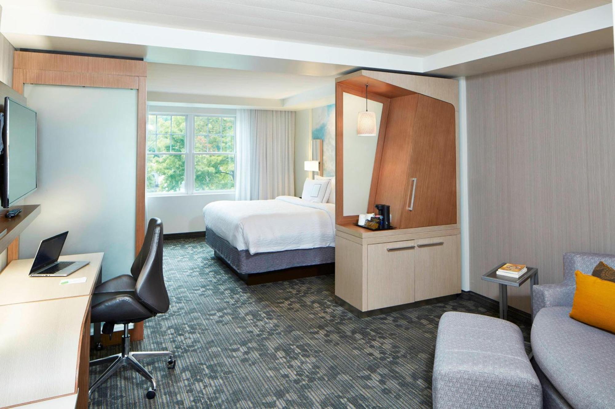 Courtyard By Marriott Lake George Buitenkant foto