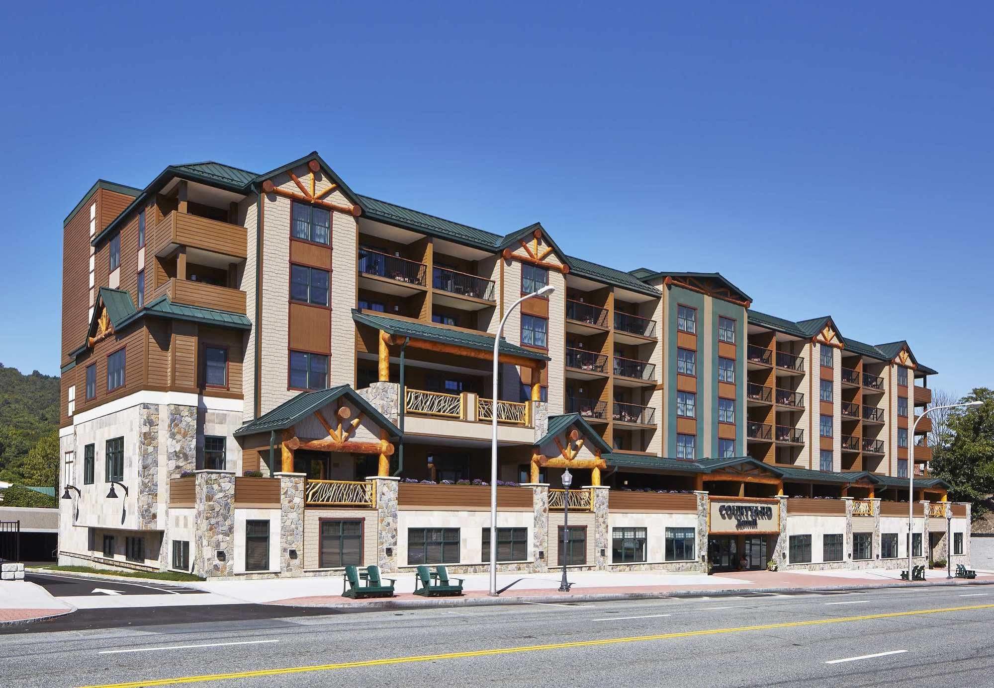 Courtyard By Marriott Lake George Buitenkant foto