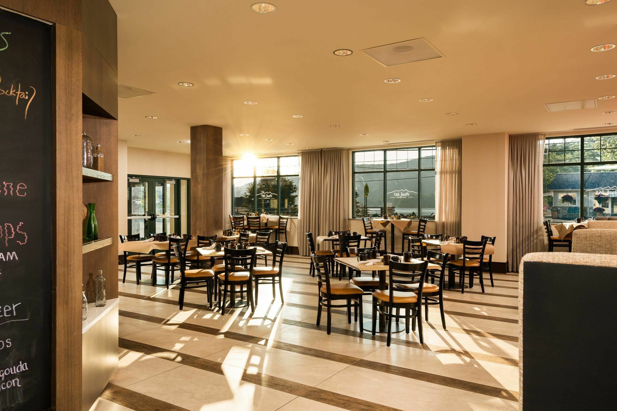 Courtyard By Marriott Lake George Buitenkant foto