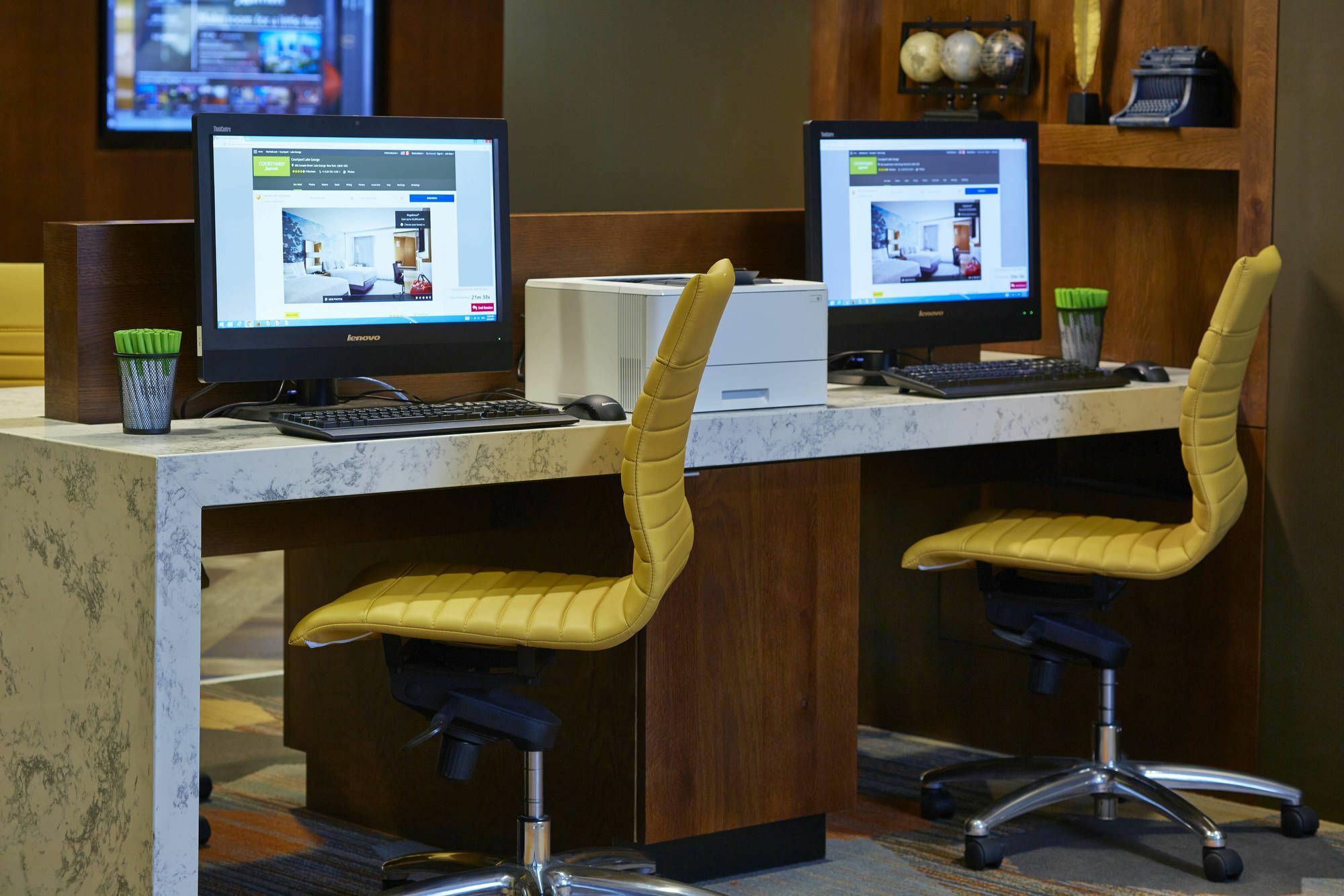 Courtyard By Marriott Lake George Buitenkant foto